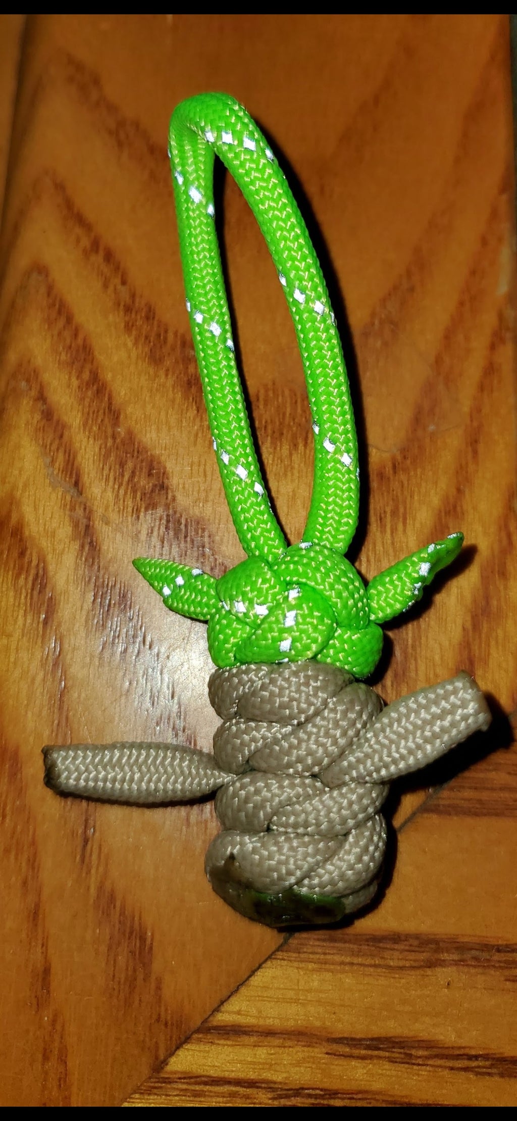 Yoda/Grogu Paracord Keychain