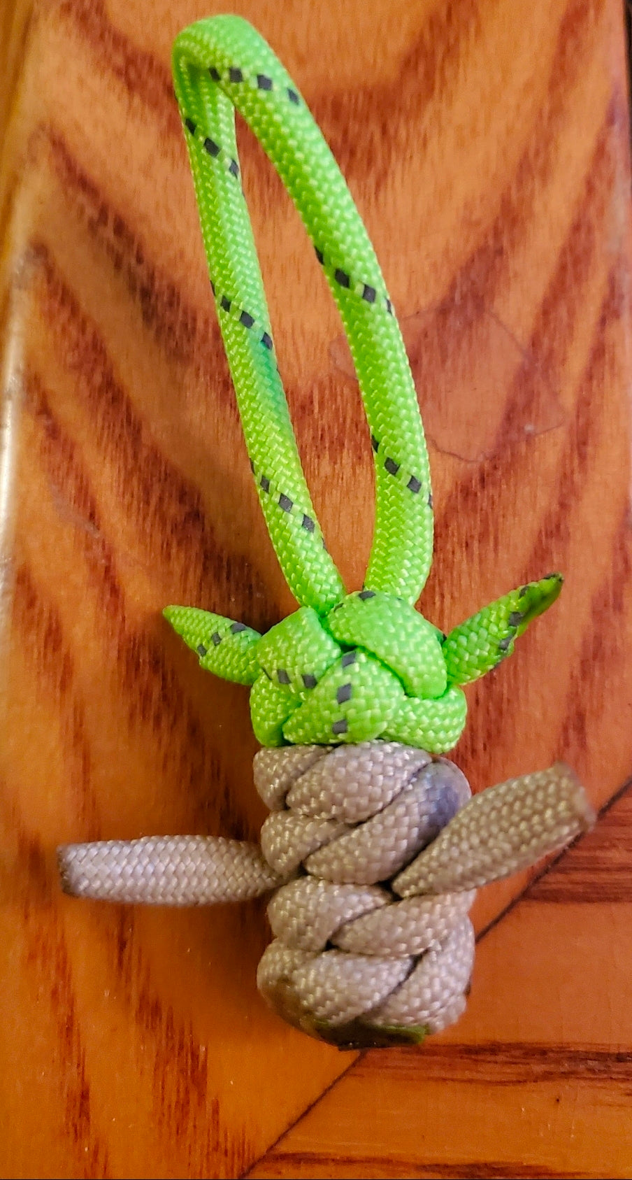 Yoda/Grogu Paracord Keychain